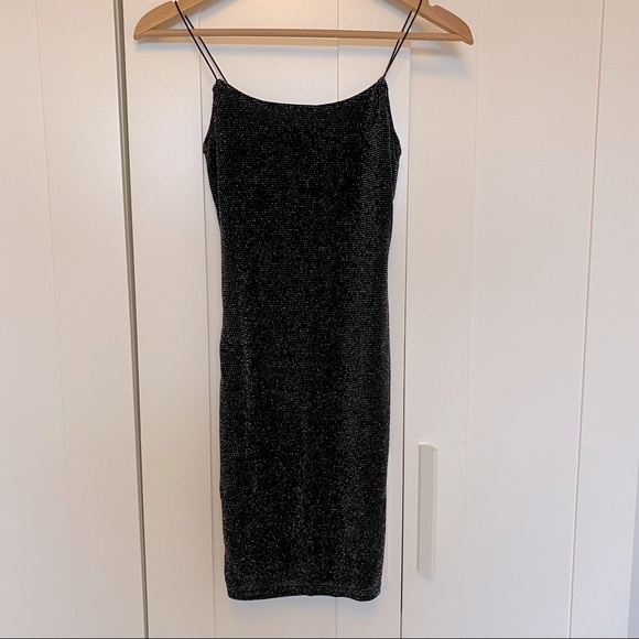 H&M Dress - Picture 1 of 3